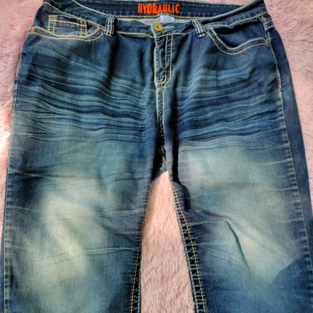 Hydraulic Capri jeans